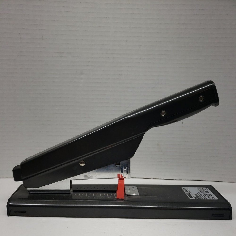 Stanley® Bostitch B310HDS Heavy Duty Stapler, Black - Up To 100 pages EUC
